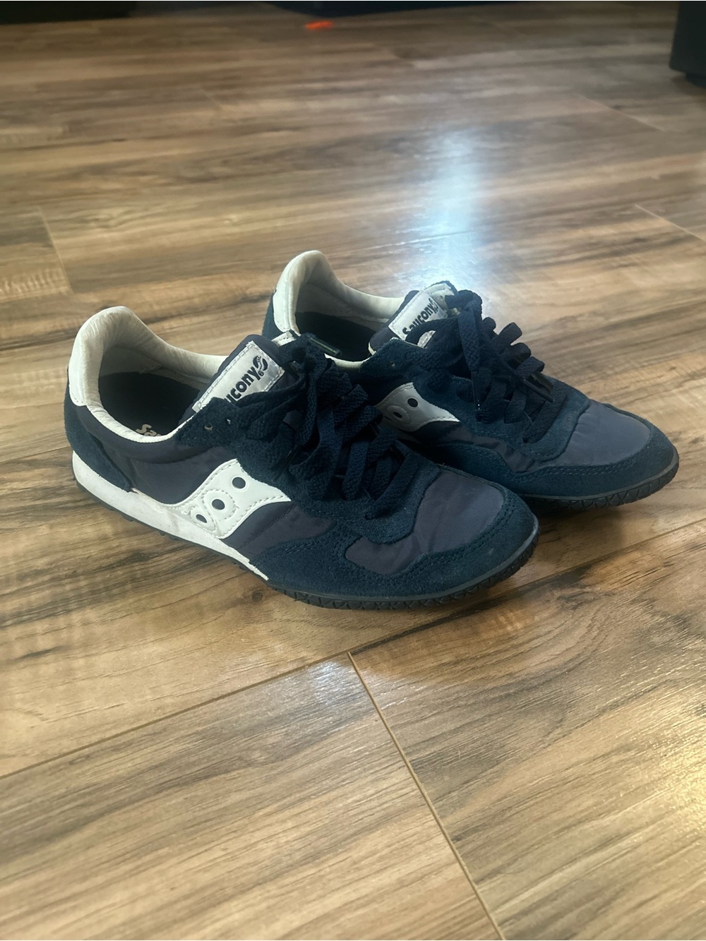 Saucony Women’s Navy and White Athletic Sneakers